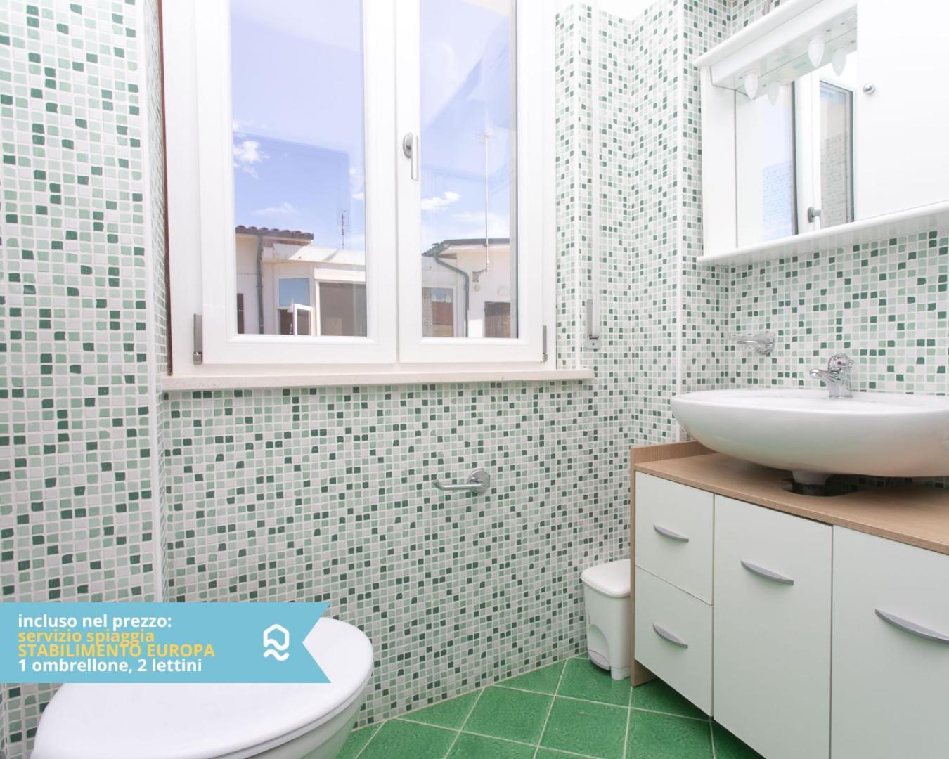 Rs321 - Marcelli, Trilocale Fronte Mare Con Spiaggia Inclusa Extérieur photo
