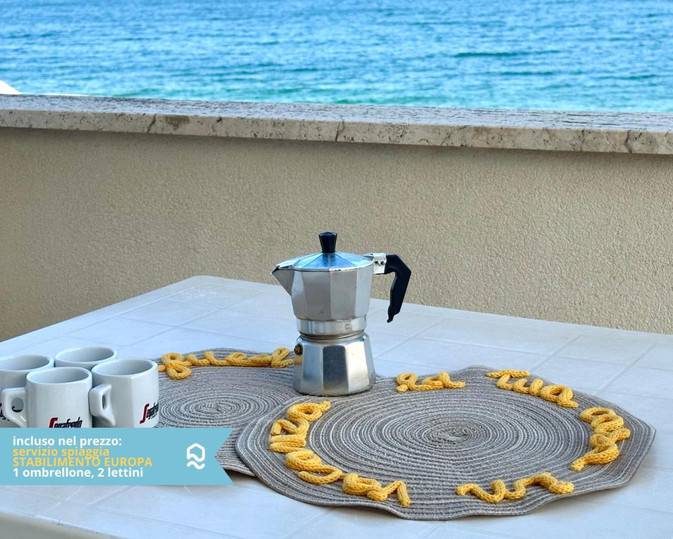 Rs321 - Marcelli, Trilocale Fronte Mare Con Spiaggia Inclusa Extérieur photo